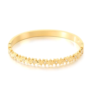 Polierter 18K vergoldeter Edelstahl Stern Armreif mit funkelnden Diamant Akzenten