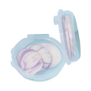 Marble texture finger powder puff set in a light blue storage box for flawless makeup