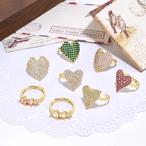 Hip Hop Oversized Copper Inlaid Colorful Zirconia Heart Open Ring For Women Electroplated Gold Adjustable Finger Ring Jewelry