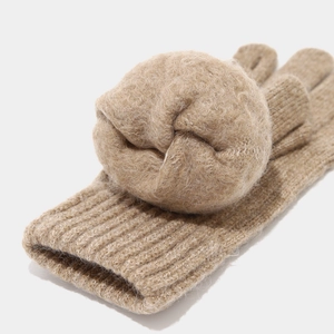 Winter chunky knit gloves in camel color with oversized decorative bow and ribbed cuffs