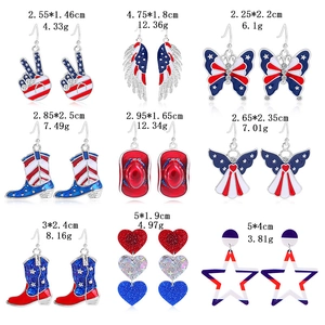 Detailed size and weight guide for nine pairs of US flag themed enamel earrings