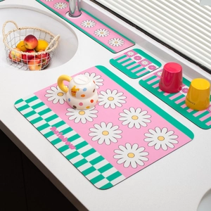 Set di tappetini assorbenti in diatomite con motivi a margherite e a scacchi