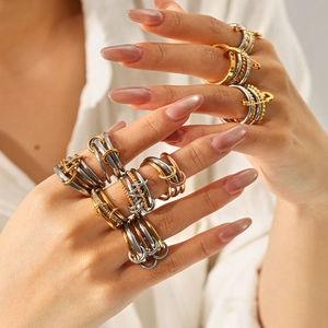 Interlocked multi-layer stainless steel ring set in gold, silver, and rose gold finish