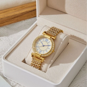 Orologio da donna al quarzo dorato di lusso con pavé di diamanti e numeri romani