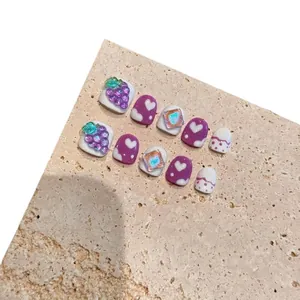 Uñas postizas infantiles estilo uva con gemas púrpuras y arte de frutas en 3D