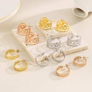 Schicke 18K vergoldete Edelstahl-Ohrringe mit Ketten-Design für Damen in Gold-Optik