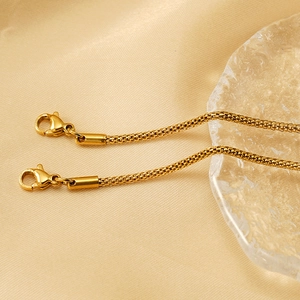 Polished 18K gold plated stainless steel popcorn chain necklace with lobster clasp