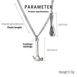 Detailed parameter diagram showing dimensions of mini wrench and hammer pendants on chain