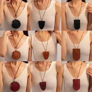 Retro PU Leather Geometry Heart Pendant Necklace Pouch For Women Long Braided Rope Sweater Chain Simple Niche Fashion Jewelry