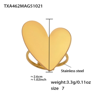 Detailed size specifications for a gold heart-shaped stainless steel ring in size seven