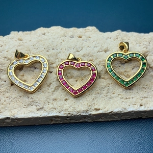 Heart Shaped Pendant Copper Rhinestone 18k Gold Plated Minimalist Fashion Charm For Women DIY Jewelry Making
