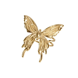 Bague papillon minimaliste avec texture brossée sur anneau réglable doré inoxydable