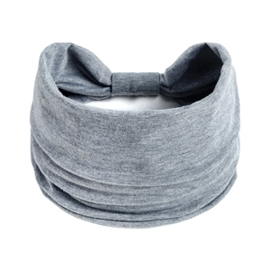 Dettaglio della fascia yoga grigio scuro con texture in cotone morbido ed elastico