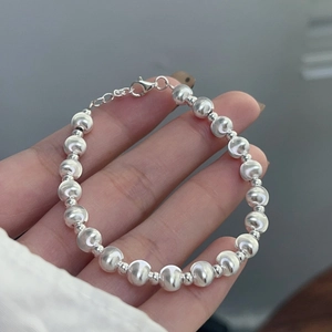 Elegant minimalist silver beaded bracelet for women with adjustable lobster clasp