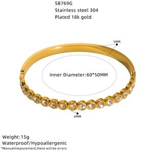 Detailed size specifications for 18K gold plated titanium steel zircon bangle with 60x50mm inner diameter