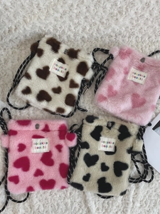 Plush Heart Pattern Crossbody Bag Cute Faux Fur Phone Pouch Small Shoulder Bag With Cord Strap