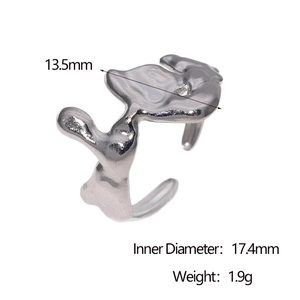 Detailed size chart of silver irregular artistic ring with 17.4mm inner diameter and 1.9g weight