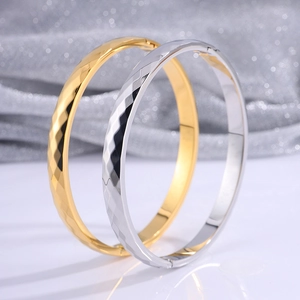 Minimalist Stainless Steel Rhombic Cutting Open Bangle For Women Fashion Geometric Polished Bracelet Fashion Jewelry Accessory