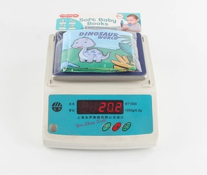 Lightweight dinosaur baby cloth book weighing 20.2g for infant early sensory education