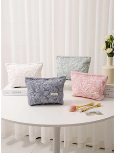 Floral Jacquard Makeup Bag Large Capacity Portable Cosmetic Organizer Travel Toiletry Wash Bag For Women Zippered Elegant