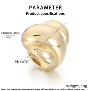 Detailed parameter view of a chunky 18k gold plated stainless steel ring with 29mm height