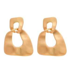 Vintage matte gold geometric interlocking hoop earrings with minimalist modern design