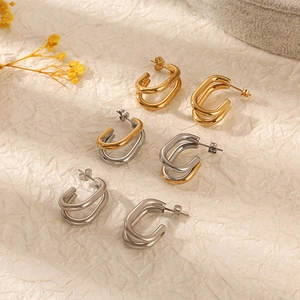 Minimalist U-shaped oval double bar earrings in gold, silver and two-tone steel