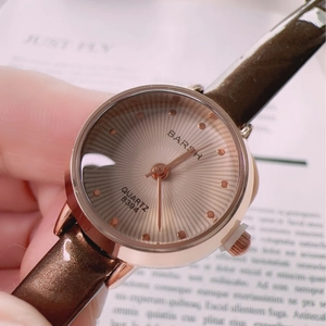 Retro rectangular quartz watch for women with brown leather strap and rose gold case