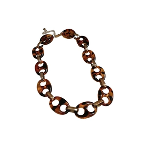 Collana vintage in resina leopardata con maglie metalliche dorate e chiusura a moschettone