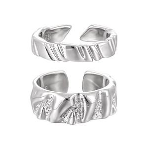 Minimalist S925 sterling silver rings set with irregular texture and geometric design