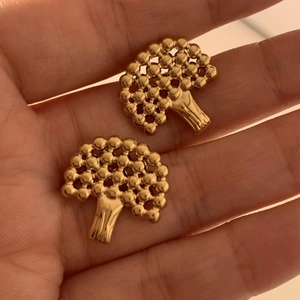 Fashionable gold plated tree-shaped ball earrings with textured finish for women