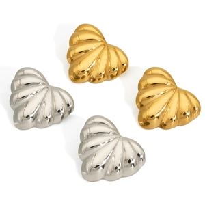Heart Stud Earrings Stainless Steel PVD Gold Plated Ridged Shell Texture Minimalist Waterproof Hypoallergenic Jewelry Women