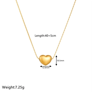 Gold-plated heart pendant necklace with 40+5cm chain length and 12.6mm charm size