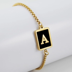 Bracelet ajustable en acier inoxydable doré 18K avec pendentif carré noir initiale A
