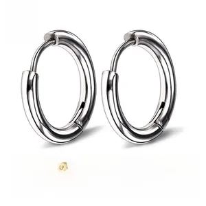 Detail view of 2.5mm stainless steel hoop earrings in silver gold and rose gold