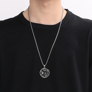 Pendentif dragon rétro en acier inoxydable argenté pour collier style urbain homme