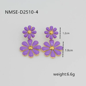 Detail of double purple daisy earrings in 18k gold stainless steel showing size 1.2cm and 1.8cm