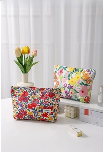 Floral makeup bags with tulip decor, high-quality fabric toiletry storage pouch detail