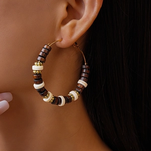 Créoles bohèmes en perles de bois marron et blanc pour femmes, style ethnique