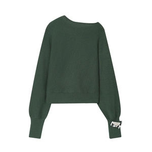 Pull En Tricot Femme À Encolure Asymétrique Épaules Dénudées Manches Longues Vert Foncé Uni Avec Détail Boucle Métallique