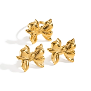 Elegant gold bow rings set with polished finish for women party fashion jewelry