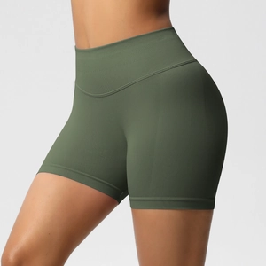 Détail du short de fitness sans couture à taille haute vert olive pour femme sport