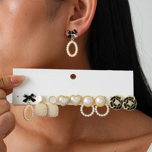 Artificial Pearl Stud Earrings With Silver Earring Post Alloy Rhinestone Flower Heart Bow Vintage Elegant Jewelry For Women