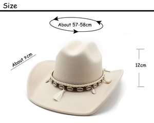Détails du chapeau de cowboy en feutre beige avec coquillages et bande ethnique