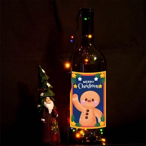Lampe bouteille de vin LED de Noël avec étiquette bonhomme pain d'épice et mini sapin