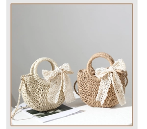 Straw woven bags with elegant lace bows in beige and khaki for summer beach vacations