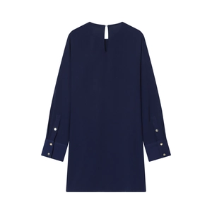 Robe mini épurée bleu marine à manches longues avec boutons dorés et dos ajouré