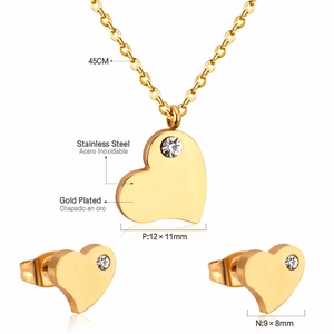 Detailed view of heart-shaped stainless steel jewelry set with size specs and gold plating