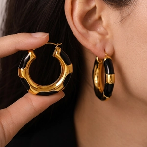Stainless Steel Chunky Hoop Earrings Gold Plated Black Enamel Drip Oil Geometric Hollow Earrings For Women Minimalist Jewelry