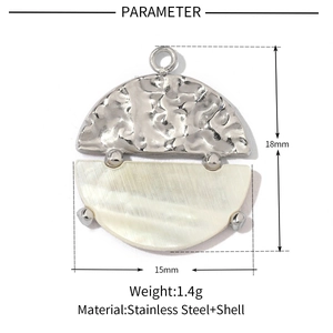 Technical view showing 18x15mm dimensions for the stainless steel and shell pendant